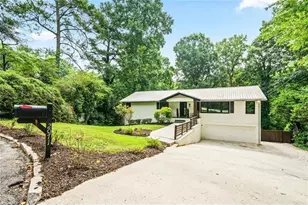 2071 Luxuria Ct, Tucker, GA 30084 - Photo 9