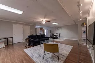 2560 Piney Wood Ln, Atlanta, GA 30344 - Photo 7