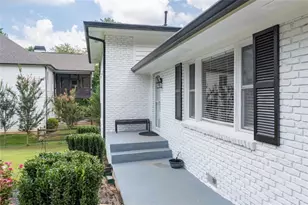 353 Westside Dr, Roswell, GA 30075 - Photo 3