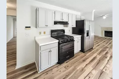 2945 Georgian Manor Drive, Alpharetta, GA 30022 - Photo 13