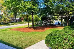 31 Williamsburg Dr NW, Rome, GA 30165 - Photo 3