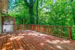 5040 Huntshire Ln SW, Lilburn, GA 30047 - Photo 33