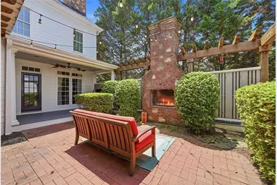 3901 Hazelhurst Drive, Marietta, GA 30066 - Photo 3