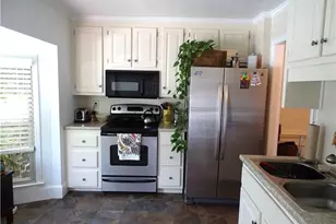 410 Forestgate Ct, Atlanta, GA 30350 - Photo 3