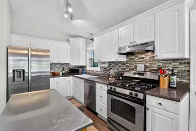 4983 Hunters Cove Drive, Acworth, GA 30101 - Photo 11