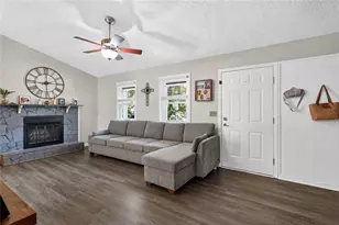 4983 Hunters Cove Dr, Acworth, GA 30101 - Photo 5
