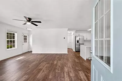 728 Skyview Drive NE, Marietta, GA 30060 - Photo 3