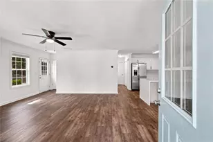 728 Skyview Dr NE, Marietta, GA 30060 - Photo 3