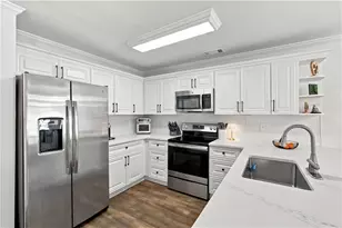 728 Skyview Dr NE, Marietta, GA 30060 - Photo 13