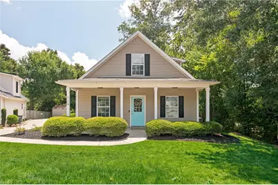 728 Skyview Drive NE, Marietta, GA 30060 - Photo 1