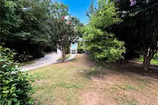 2336 Nesbitt Dr NE, Atlanta, GA 30319 - Photo 19