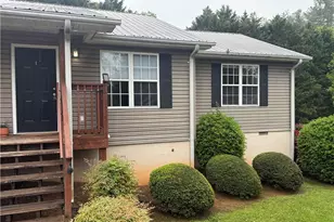 683 Grant St, Clarkesville, GA 30523 - Photo 1
