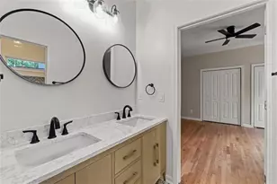 5173 Barrington Trace Dr, Atlanta, GA 30331 - Photo 23