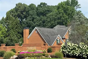 100 Ridgetree Ln, Marietta, GA 30068 - Photo 3