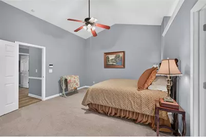 910 Prestonwood Drive, Lawrenceville, GA 30043 - Photo 17