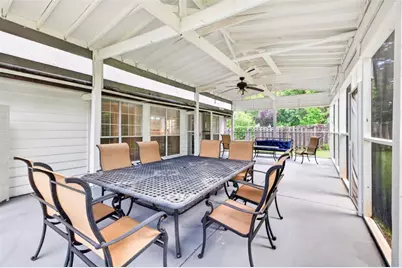 910 Prestonwood Drive, Lawrenceville, GA 30043 - Photo 29