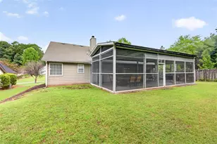 910 Prestonwood Dr, Lawrenceville, GA 30043 - Photo 33