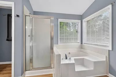 910 Prestonwood Drive, Lawrenceville, GA 30043 - Photo 19