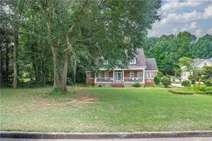 2075 Whispering Pines Ln, McDonough, GA 30253 - Photo 3