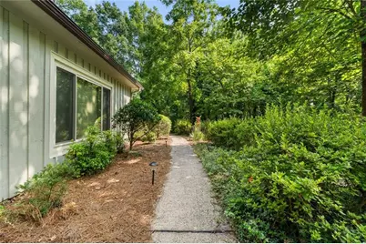 3523 Jefferson Township Parkway, Marietta, GA 30066 - Photo 3