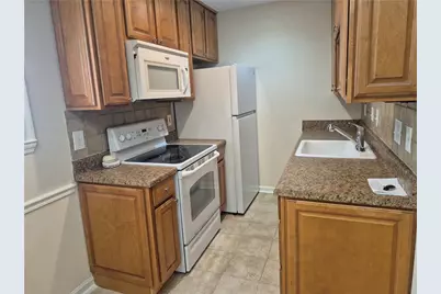 49 Monet Court NW, Atlanta, GA 30327 - Photo 5