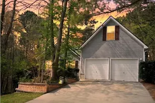 2072 Amberly Crossing Ln, Dacula, GA 30019 - Photo 1
