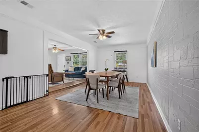 2397 Sherwood Place SW, Marietta, GA 30008 - Photo 7
