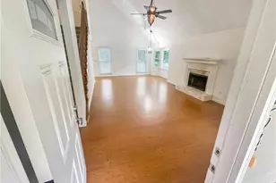 1454 Hembree Station Dr, Marietta, GA 30062 - Photo 3