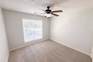 245 Mary Lynn Ln, Newnan, GA 30265 - Photo 11