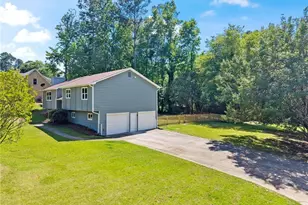 4899 Hawk Trail NE, Marietta, GA 30066 - Photo 3
