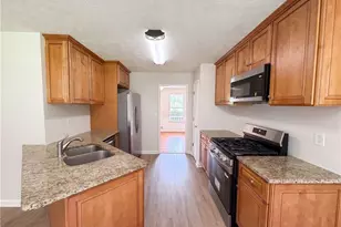 2684 High Point Ct, Loganville, GA 30052 - Photo 7