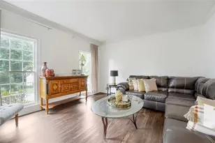 3335 Arborwoods Dr, Johns Creek, GA 30022 - Photo 5