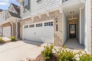 876 Porter Rdg Ln, Decatur, GA 30032 - Photo 3