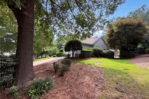 8635 Amsbury Way, Cumming, GA 30041 - Photo 45