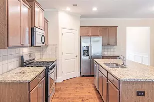 4769 Bogan Meadows Dr, Buford, GA 30519 - Photo 19