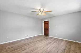 5157 Lakesprings Dr, Dunwoody, GA 30338 - Photo 43