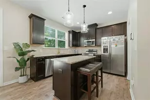 7519 Stone Creek Path, Lithonia, GA 30038 - Photo 9