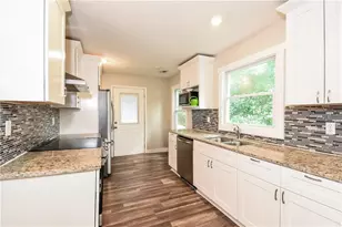90 Whitaker Cir NW, Atlanta, GA 30314 - Photo 7