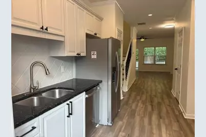 1044 Liberty Parkway NW, Atlanta, GA 30318 - Photo 7