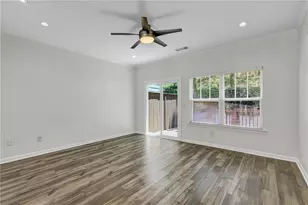 1044 Liberty Pkwy NW, Atlanta, GA 30318 - Photo 11