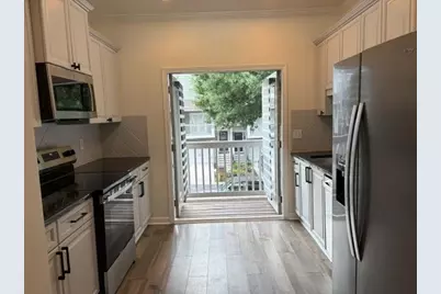 1044 Liberty Parkway NW, Atlanta, GA 30318 - Photo 11