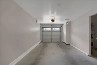 1044 Liberty Parkway NW, Atlanta, GA 30318 - Photo 25