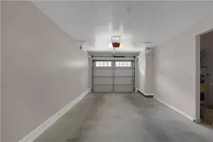 1044 Liberty Pkwy NW, Atlanta, GA 30318 - Photo 25