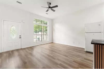 6653 Eastbriar Drive, Lithonia, GA 30058 - Photo 13