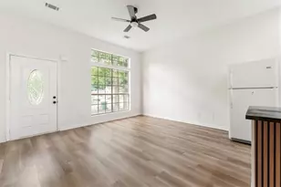 6653 Eastbriar Dr, Lithonia, GA 30058 - Photo 13