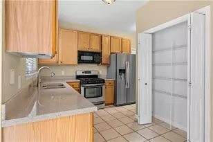 633 Stonecreek Way, Stone Mountain, GA 30087 - Photo 17
