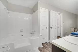 3950 Rocmar Dr, Snellville, GA 30039 - Photo 15