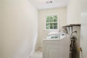 3950 Rocmar Dr, Snellville, GA 30039 - Photo 13