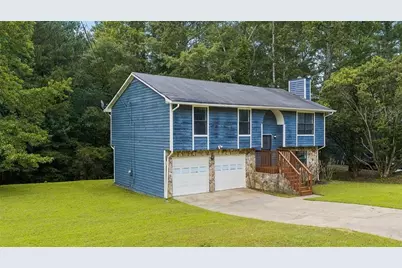 7055 Hania Drive, Fairburn, GA 30213 - Photo 3