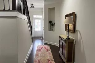 5527 Parkerton Ln, Sandy Springs, GA 30342 - Photo 3
